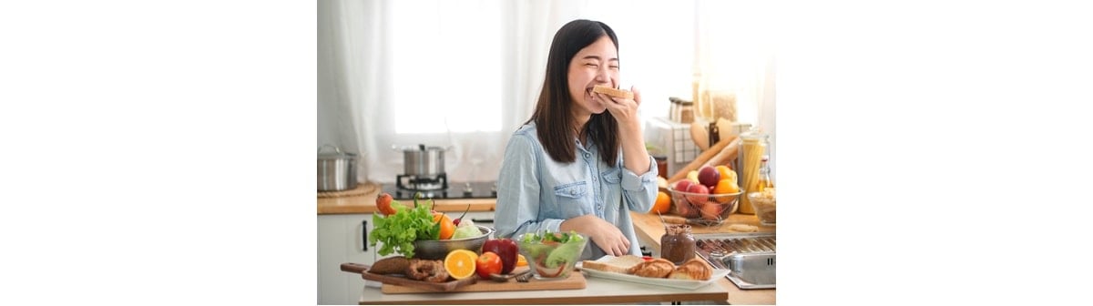 Alimentos que causam espinhas: saiba o que evitar na dieta