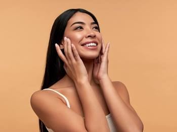 Vitamina C para o rosto atua na prevenção do envelhecimento precoce