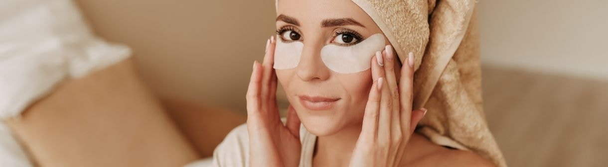 3 benefícios da máscara de tecido para olhos com água de coco