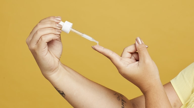 5 benefícios do sérum com vitamina C para seu rosto