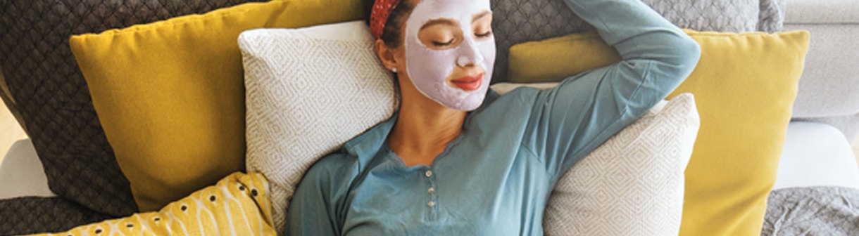 Dê um fim à ansiedade praticando algumas atividades relaxantes em casa!