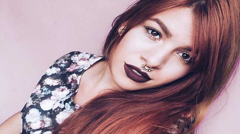 Como manter o cabelo vermelho sem debotar por mais tempo: Vem ver o que essas ruivas fazem para manter a cor!