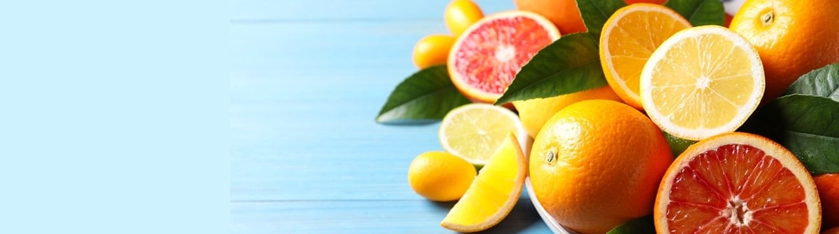 Rosto com espinhas? Entenda o que causa e tratamentos