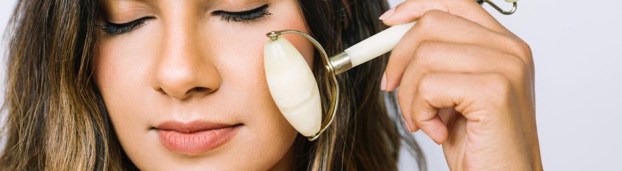 Escova facial eletrica aparelho sugador de cravos rolinho de jade