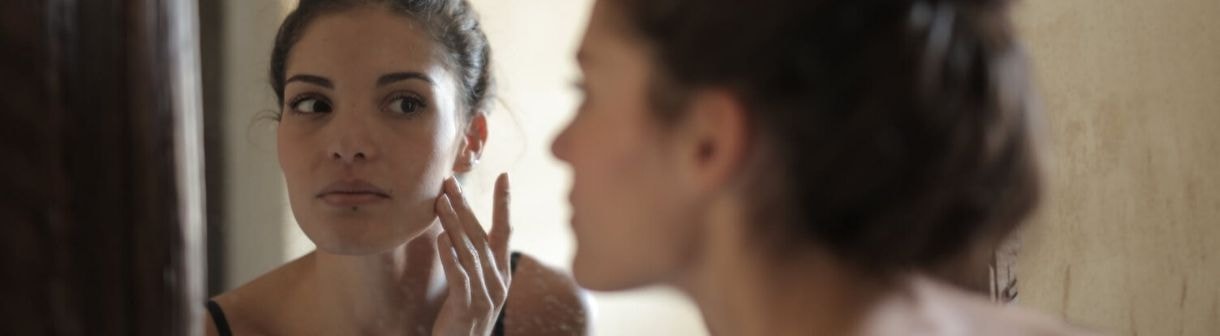 Espinhas, cravos, brilho excessivo