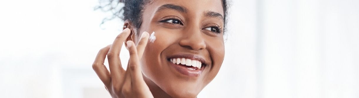 Hidratante com FPS e Vitamina C: 10 benefícios