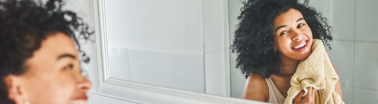 Manchas na pele negra: quais são as mais comuns? Cuidados e produtos para incluir na rotina de skincare