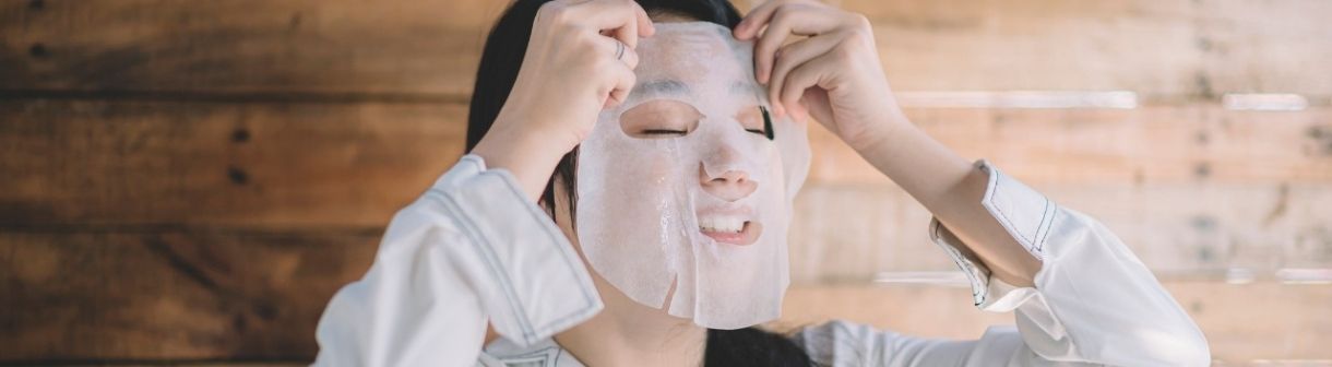 Máscara facial Uniform & Matte de Garnier Skin Active: saiba mais sobre a sheet mask que ajuda a manter a pele hidratada