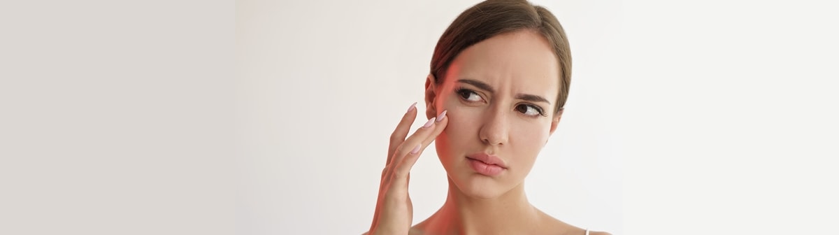 Protetor solar clareador: benefícios para rosto com manchas