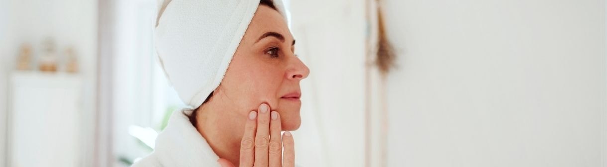 Sérum: é indicado para a pele oleosa? Causa espinhas? Esclarecemos 5 dúvidas sobre o produto