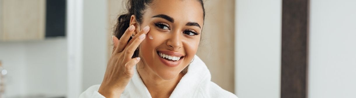 Vitamina C: 4 benefícios do ingrediente para a pele do rosto