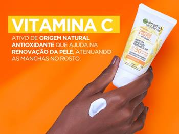 Vitamina C: ativo de origem natural antioxidante que ajuda na renovação da pele, atenuando as manchas do rosto.